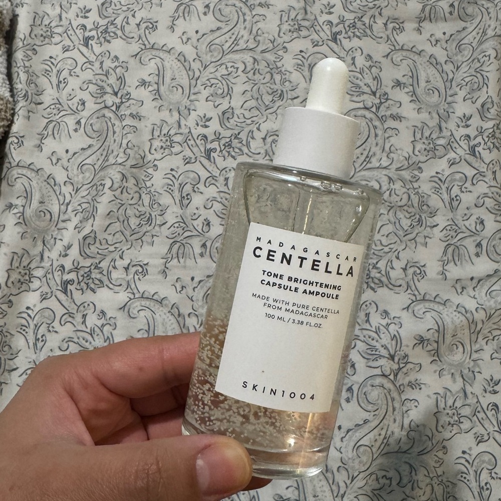 Madagascar Centella Tone Brightening Capsule Ampoule
